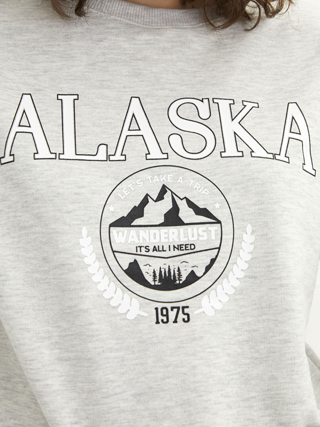 سویتشێرت قۆڵ درێژ چاپکراوی یه‌خه‌ خڕ بۆ ژنان-3