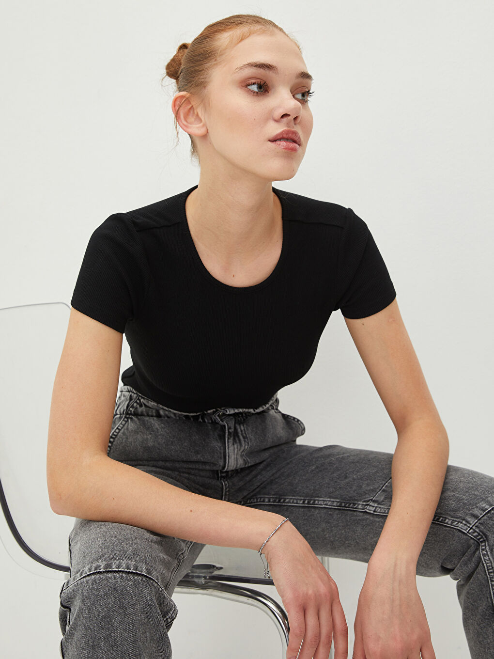 تي شيرت قطن ياقة دائرية مستقيم كم قصير للسيدات