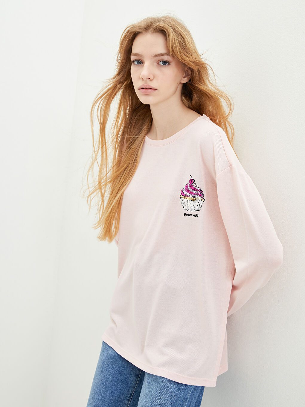 Crew Neck Sequin Embellished Women's T-Shirt