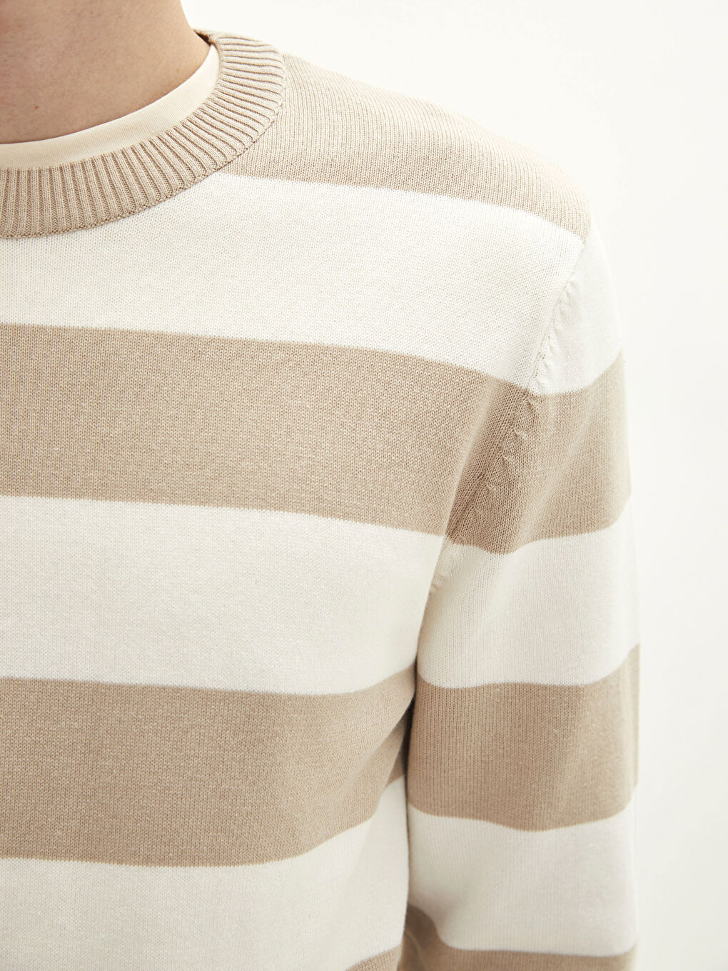 Crew Neck Long Sleeve Color Block Men's Knitwear Sweater-3