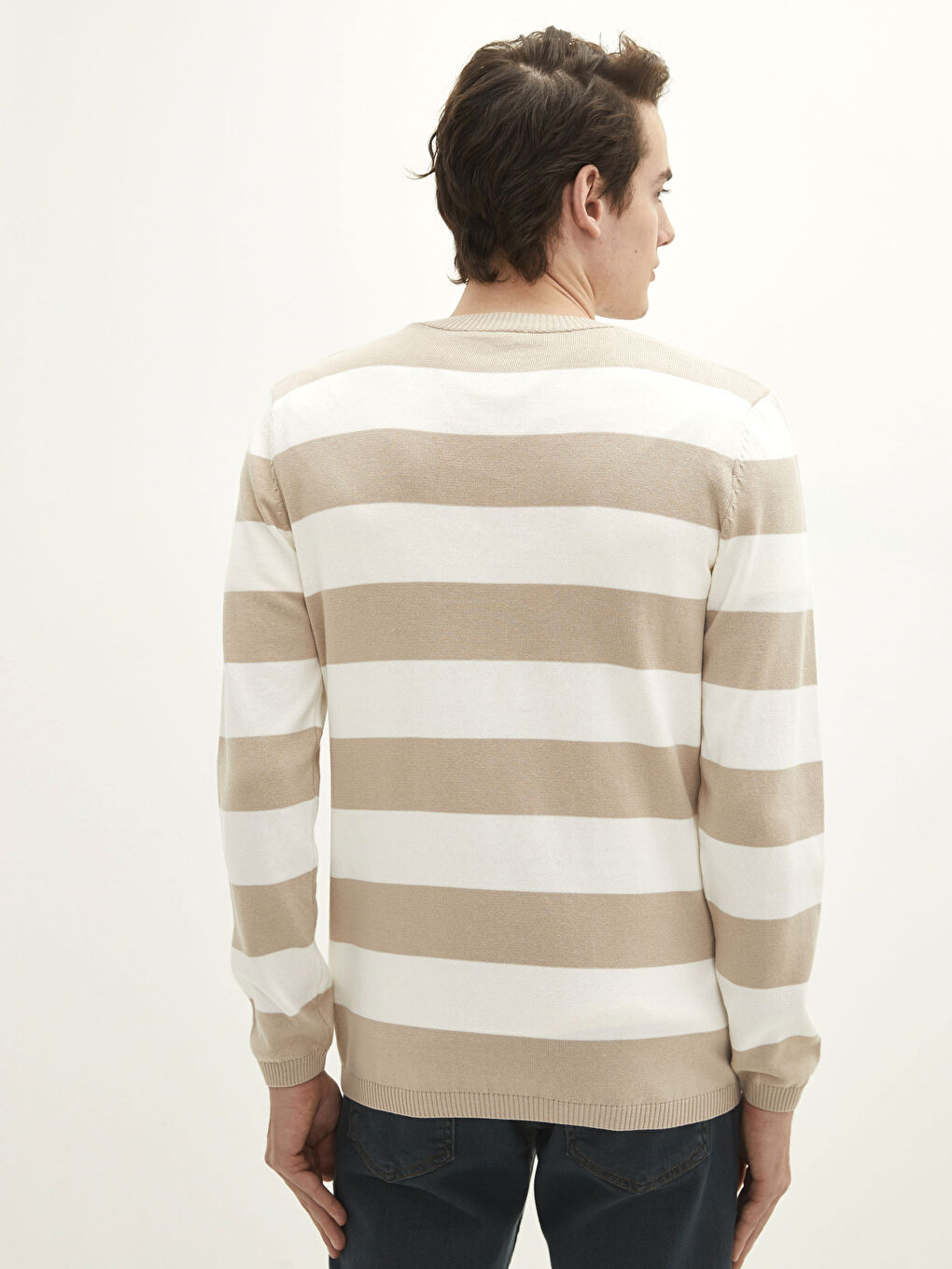 Crew Neck Long Sleeve Color Block Men's Knitwear Sweater-4