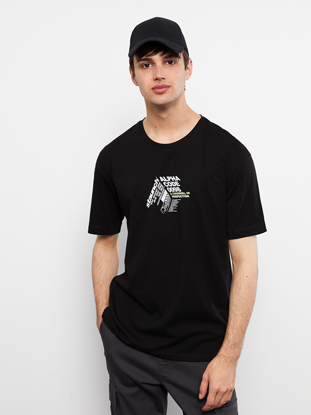 Siyah Bisiklet Yaka Kısa Kollu Baskılı Penye Erkek Tişört-1