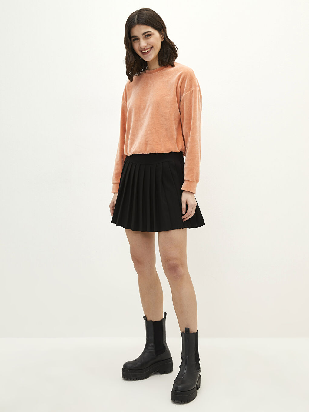 Crew Neck Regular Long Sleeve Velvet Women's Sweatshirt-2