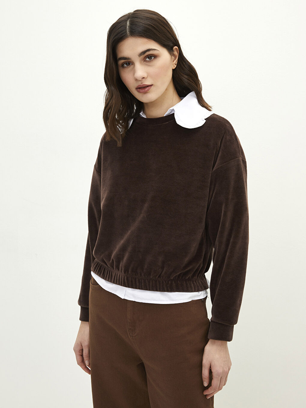 Kahverengi Bisiklet Yaka Düz Uzun Kollu Kadife Kadın Sweatshirt-1