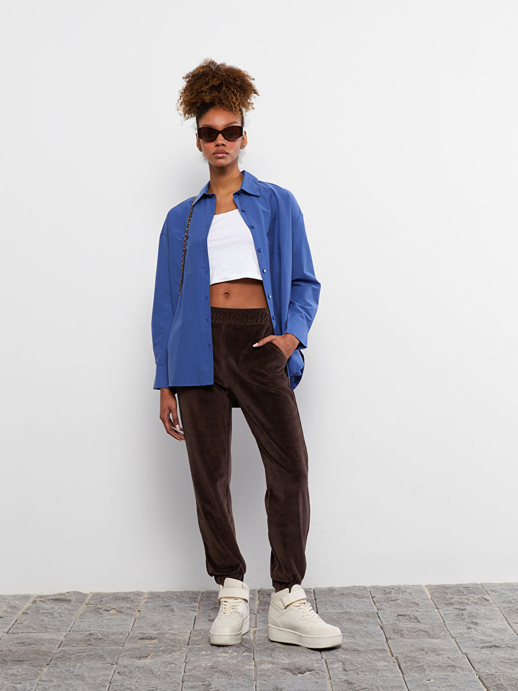 بنطلون رياضي قطيفة بوسط مطاطي عادي للسيدات