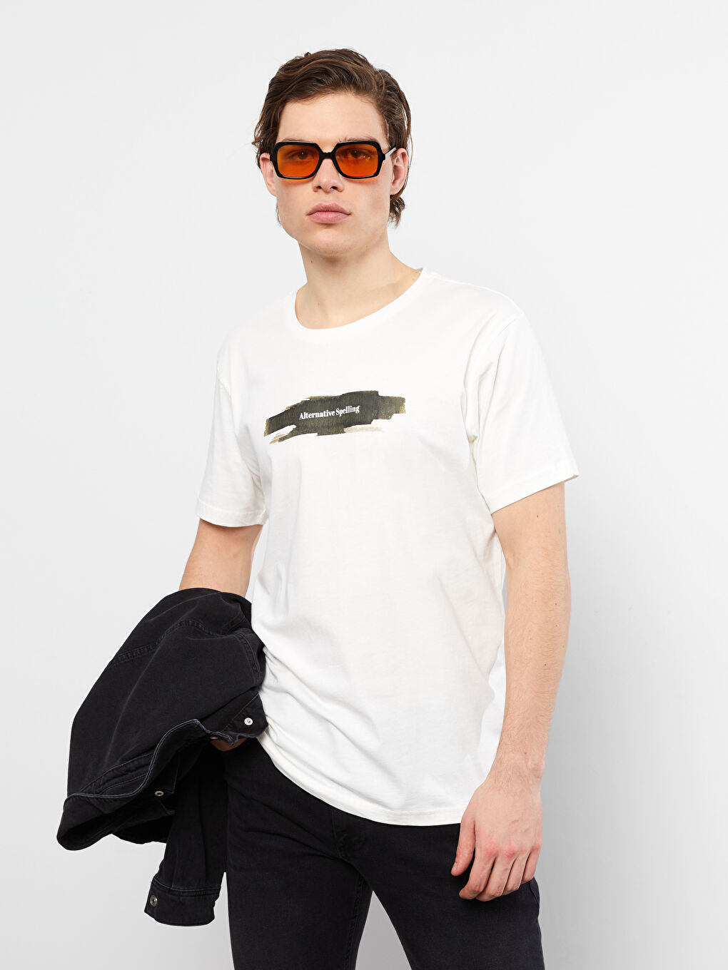 Beyaz Bisiklet Yaka Kısa Kollu Baskılı Penye Erkek Tişört