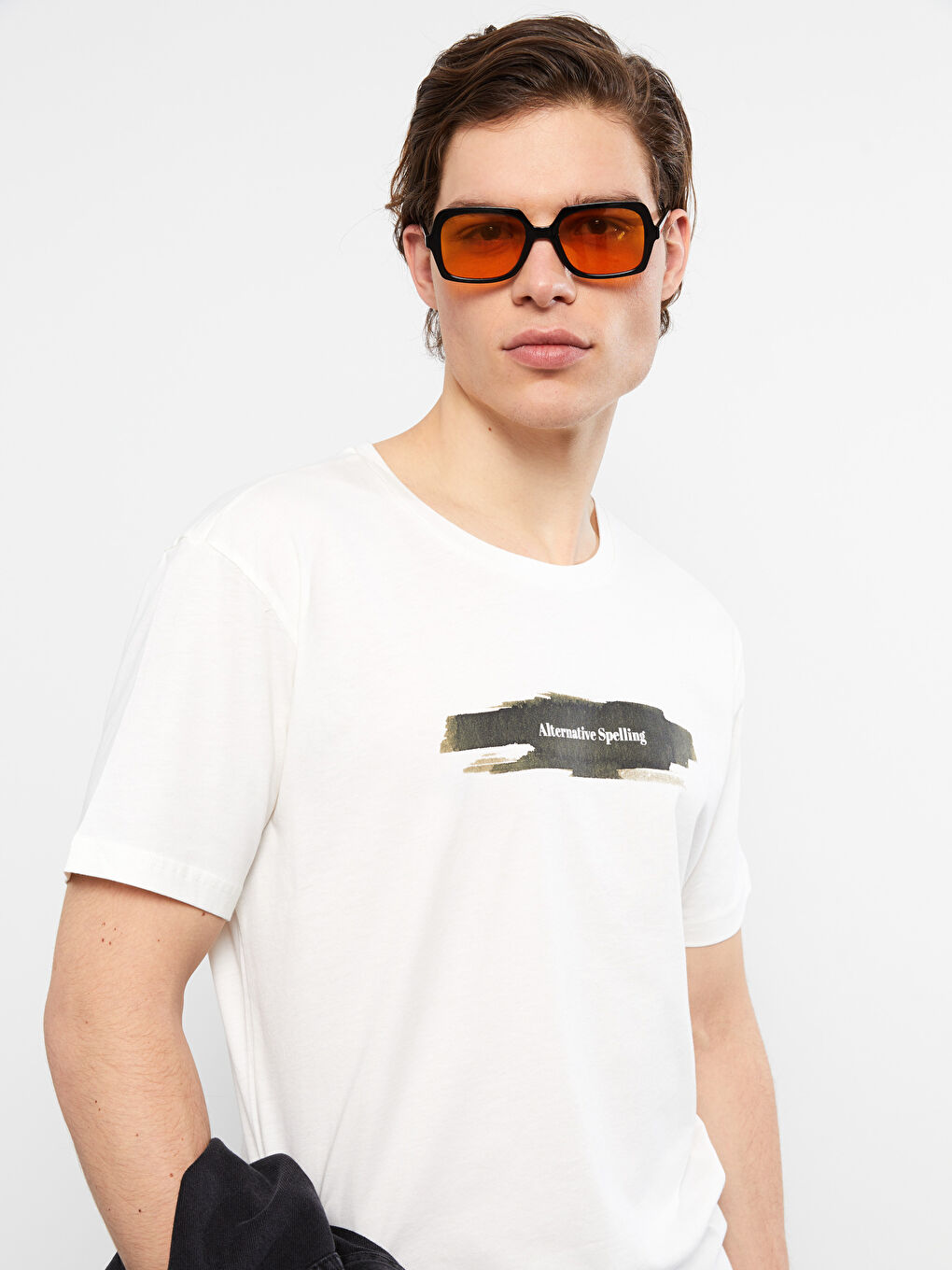 Beyaz Bisiklet Yaka Kısa Kollu Baskılı Penye Erkek Tişört-1