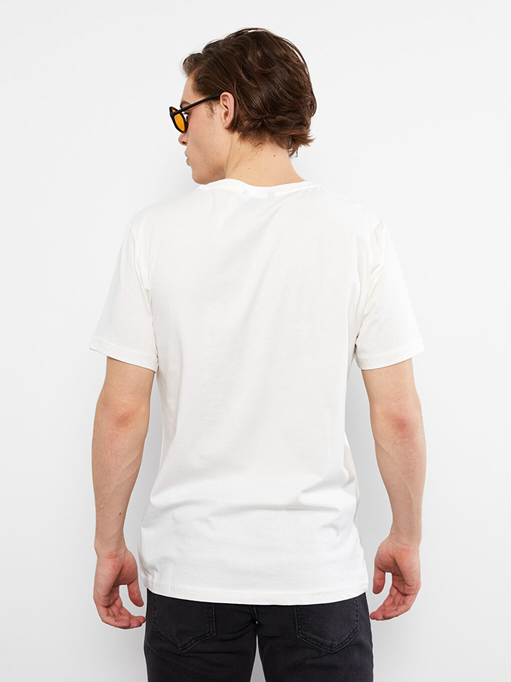 Beyaz Bisiklet Yaka Kısa Kollu Baskılı Penye Erkek Tişört-4