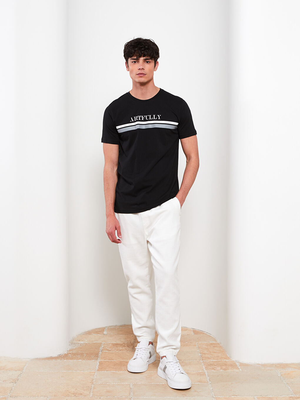 Siyah Bisiklet Yaka Kısa Kollu Baskılı Penye Erkek Tişört-2