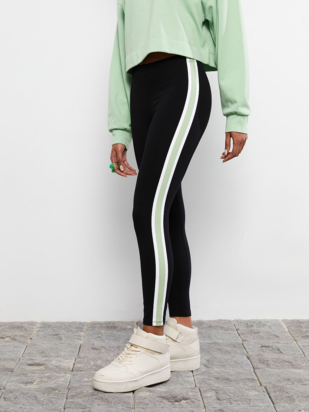 Siyah Beli Lastikli Düz Pamuklu Kadın Tayt-3