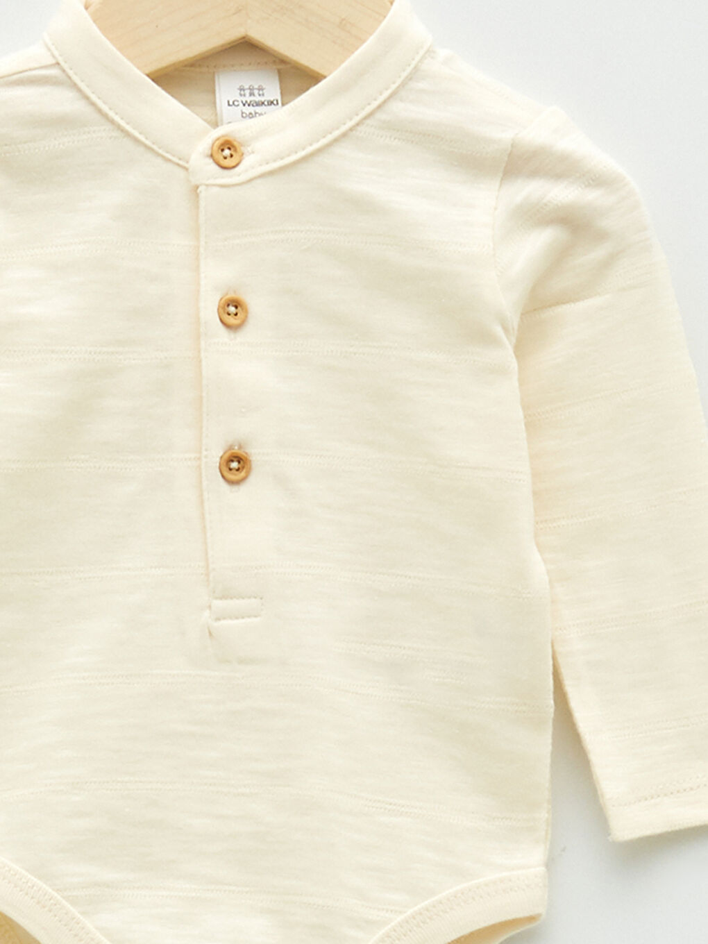Ekru Hakim Yaka Uzun Kollu Erkek Bebek Çıtçıtlı Body-2