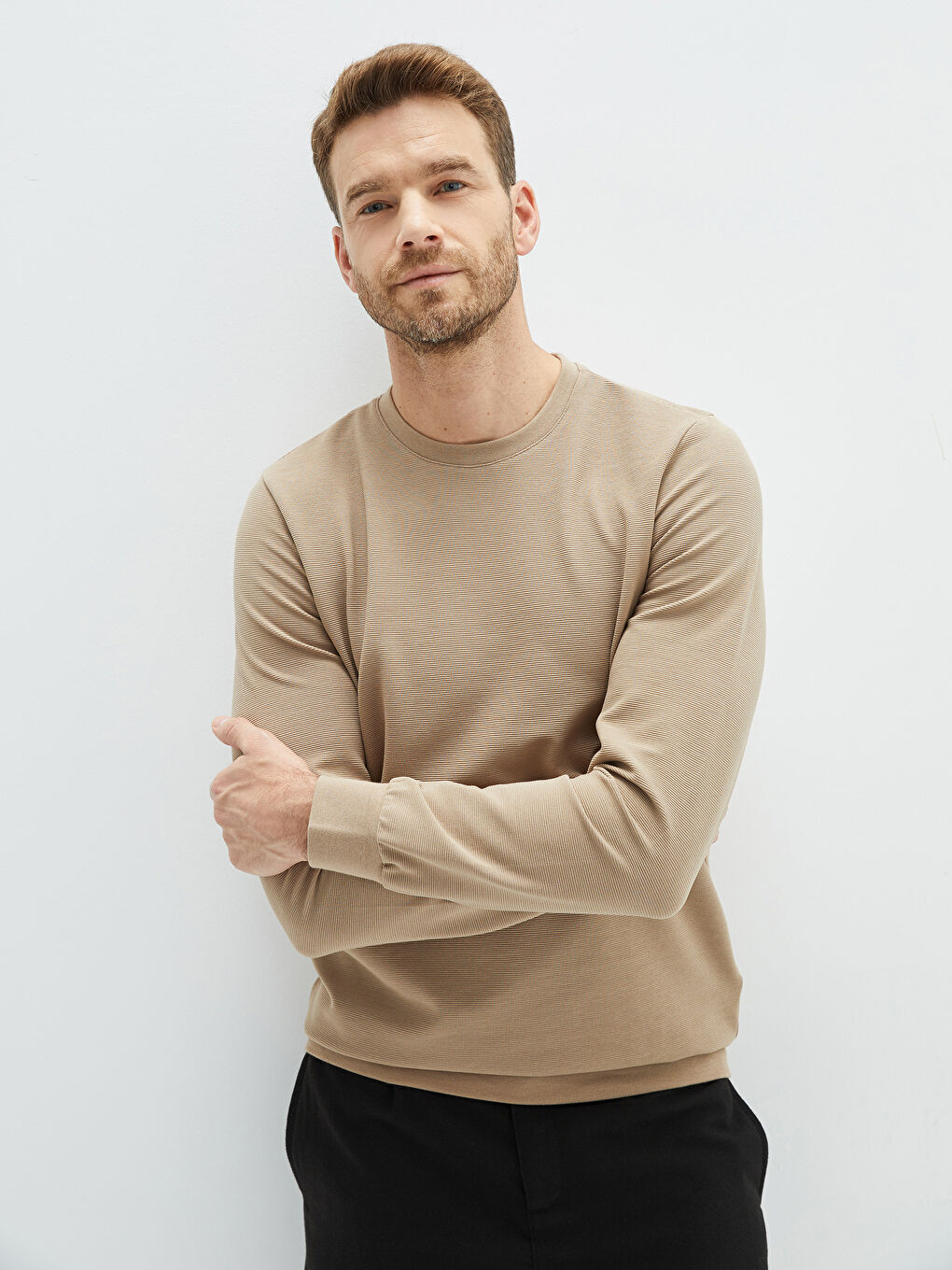 سويت شيرت كم طويل بياقة دائرية للرجال-1