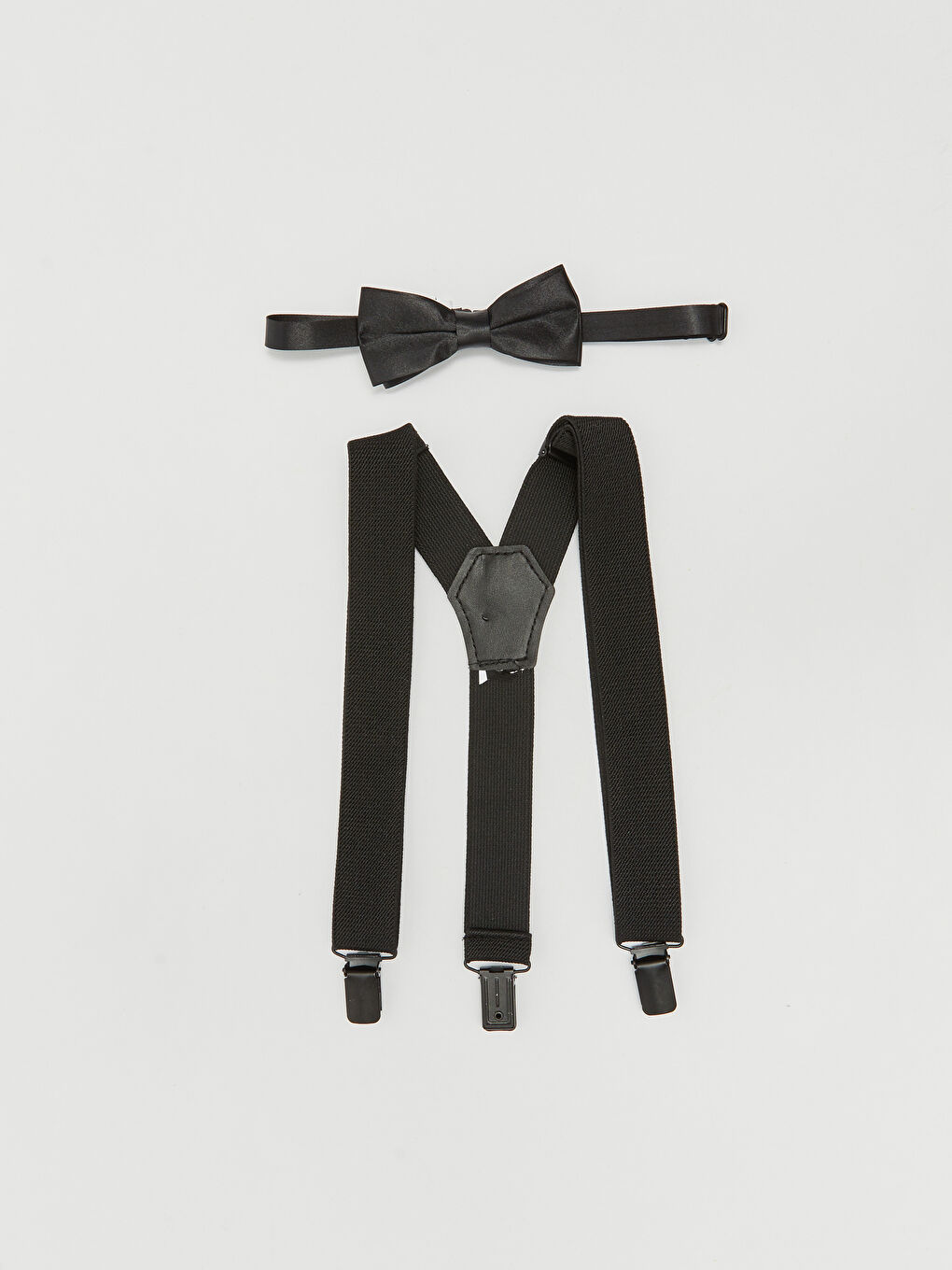 Siyah Erkek Çocuk Pantolon Askısı ve Papyon-1