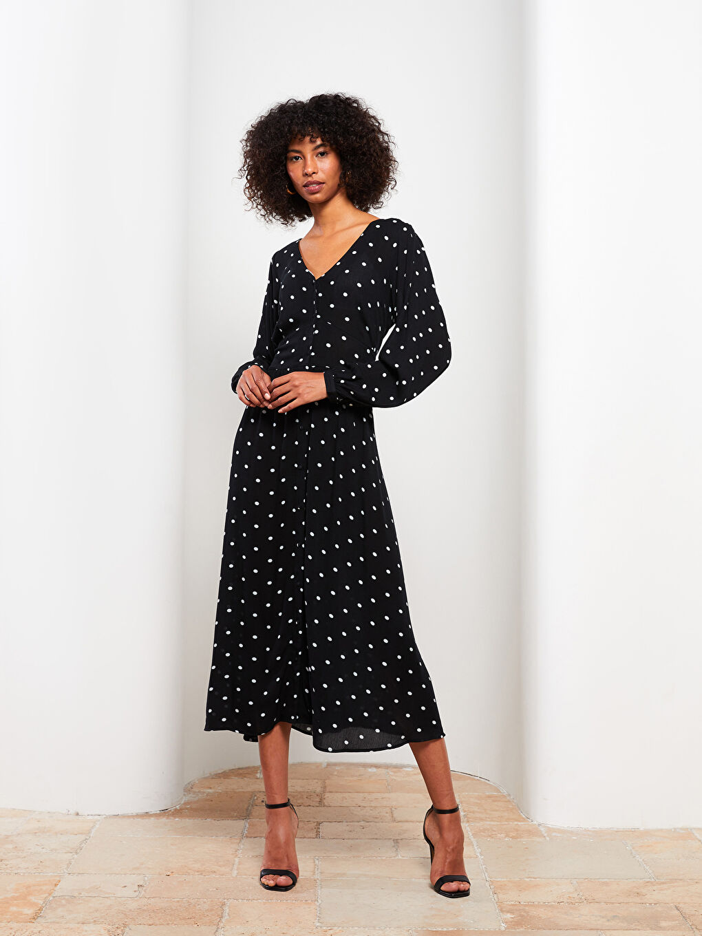 Φόρεμα Γυναικείο Μακρυμάνικο Βισκόζη Πουά Λαιμόκοψη V-2