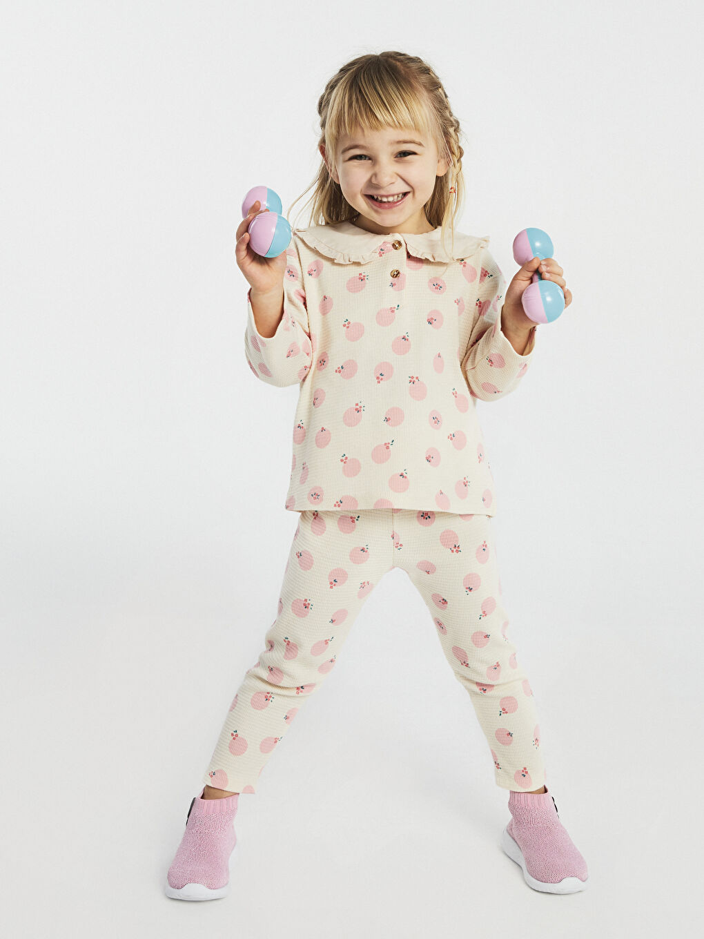 طقم تيشيرت وبنطلون بناتي رضع بكم طويل وياقة بيبي مطبوع - قطعتين