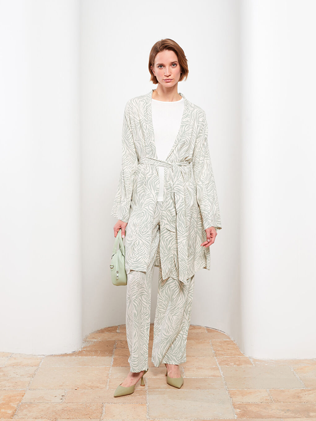 Shawl Collar Patterned Long Sleeve Oversize Viscose Women's Kimono-1