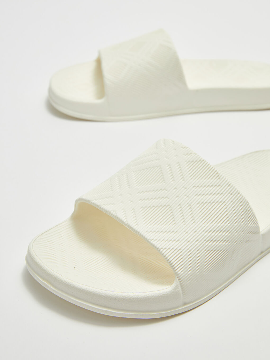 Printed Single-Strap Women's Slippers-3