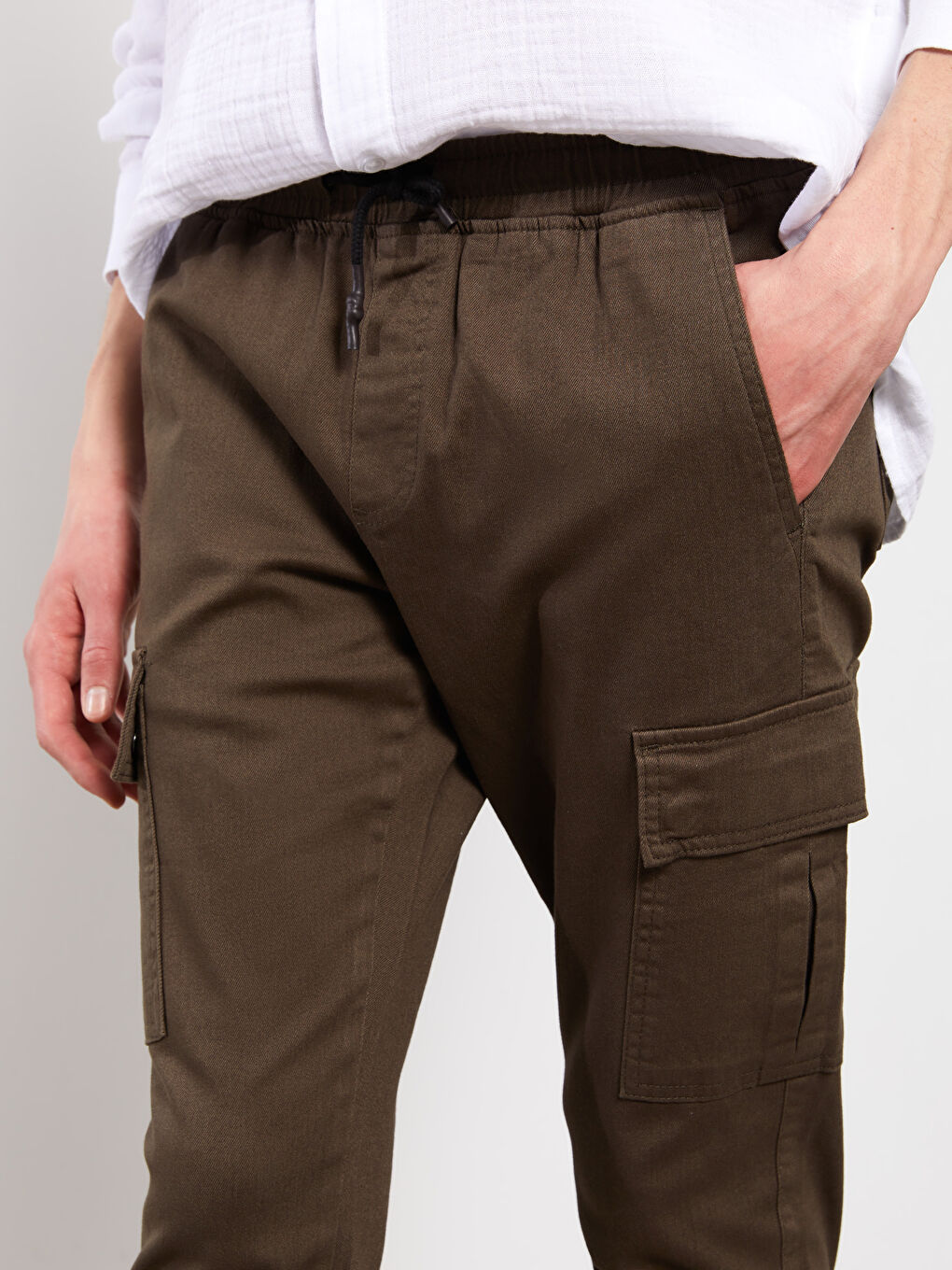 بنطلون كارغو تويل رفيع للرجال-2