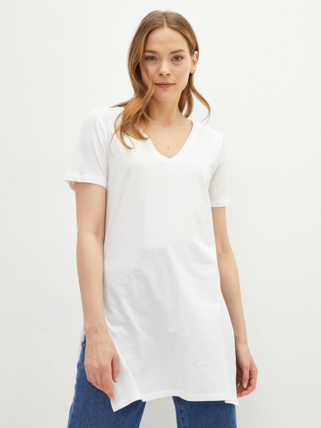 Ekru V Yaka Düz Kısa Kollu Kadın Tişört-2