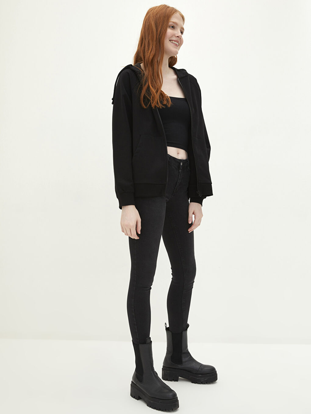 Siyah Kapüşonlu Düz Uzun Kollu Kadın Spor Hırka-2