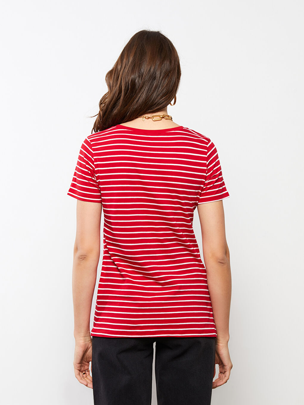 Kırmızı V Yaka Çizgili Kısa Kollu Kadın Tişört-5