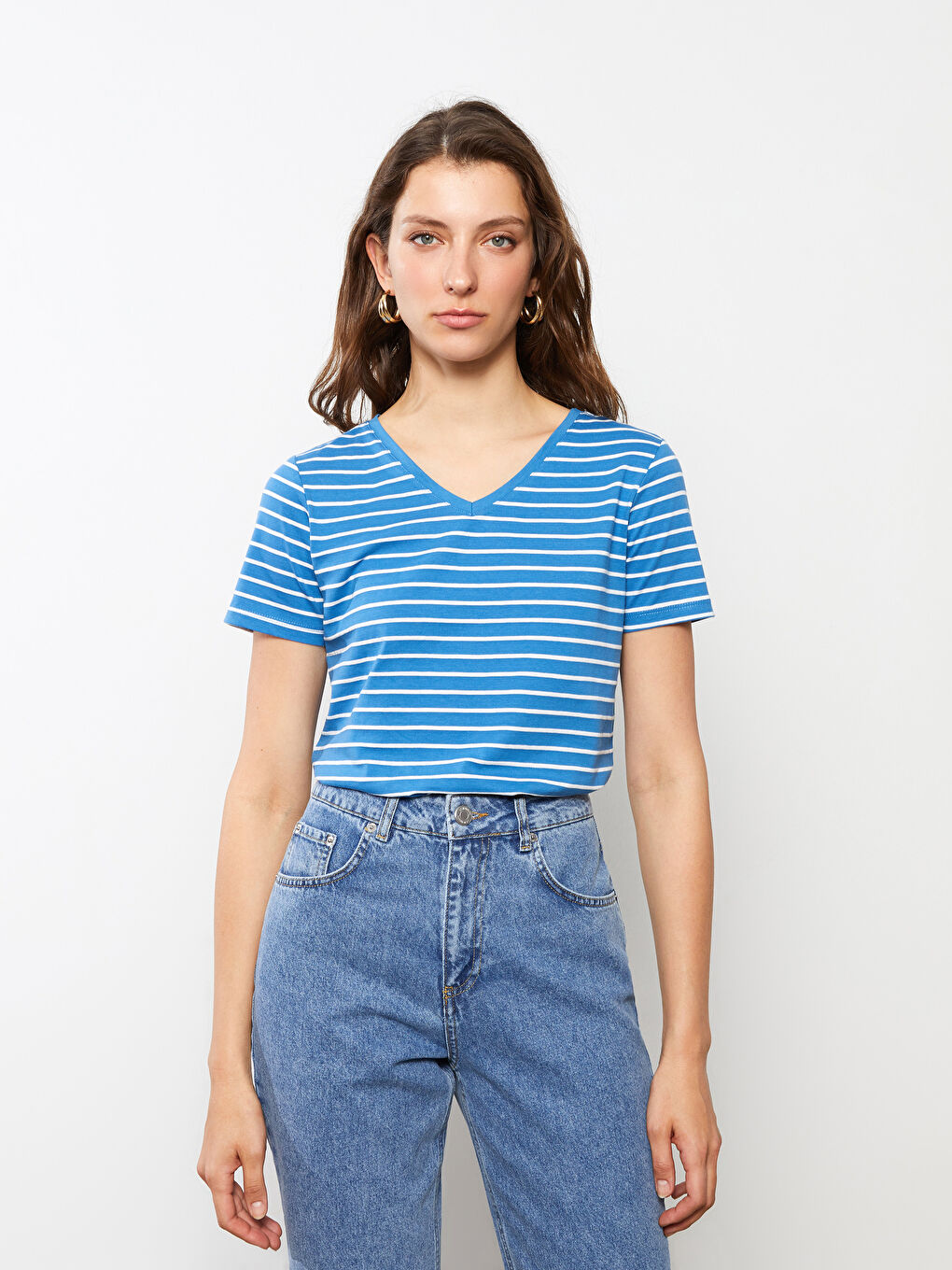 تي شيرت كم قصير مخطط بياقة على شكل حرف V للسيدات-3