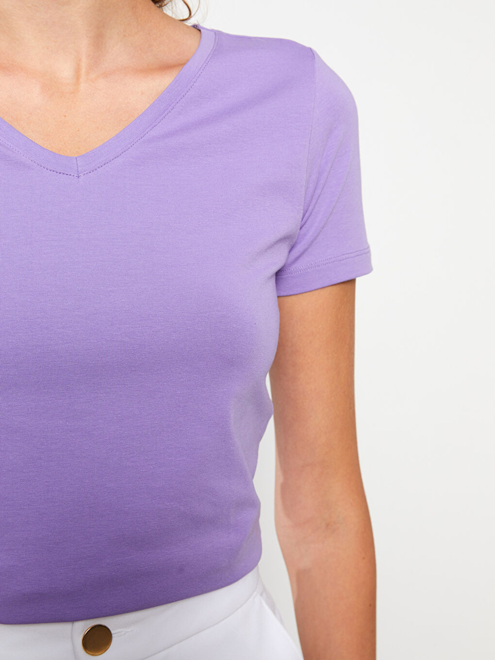 Mor V Yaka Düz Kısa Kollu Kadın Tişört-3
