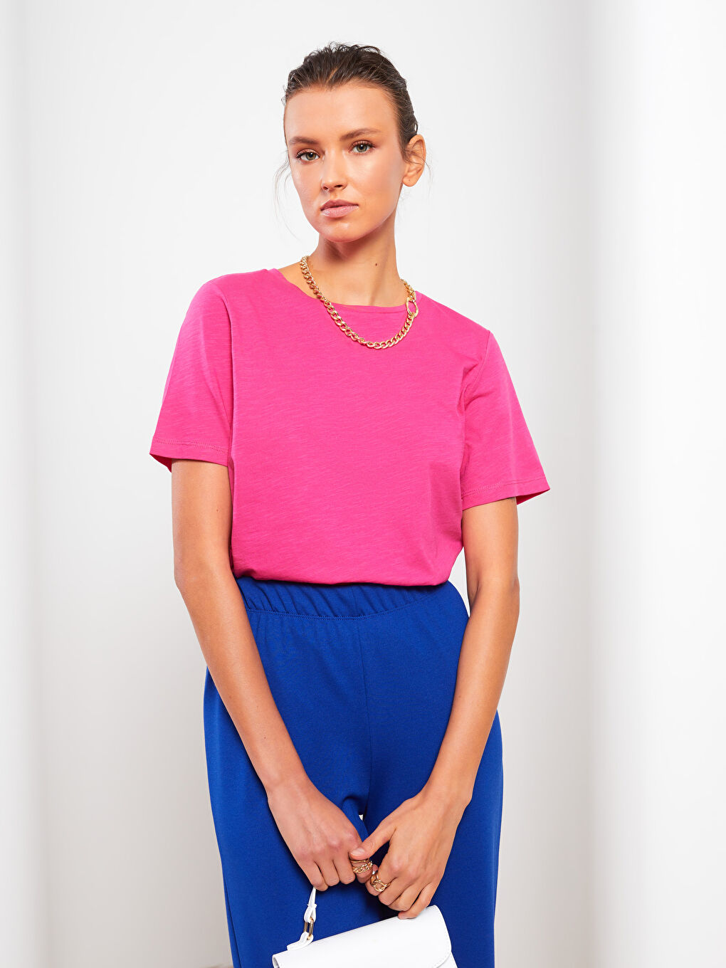 Fuşya Bisiklet Yaka Düz Kısa Kollu Pamuklu Kadın Tişört