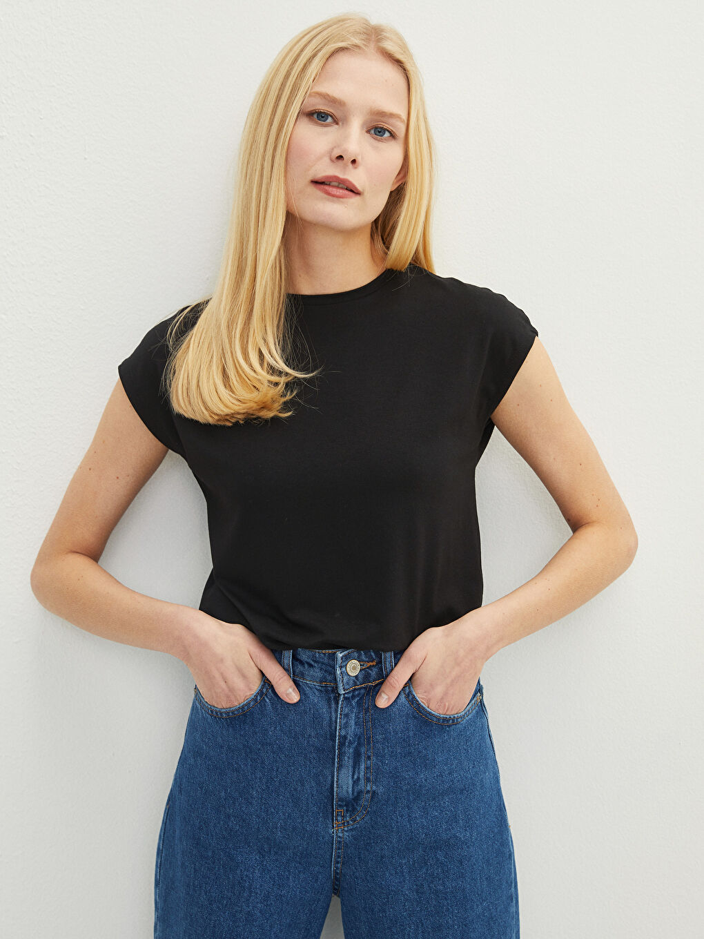LCWAIKIKI Basic Rundhalsausschnitt Schlicht Kurzarm Tunika für Damen -S29641Z8-CVL