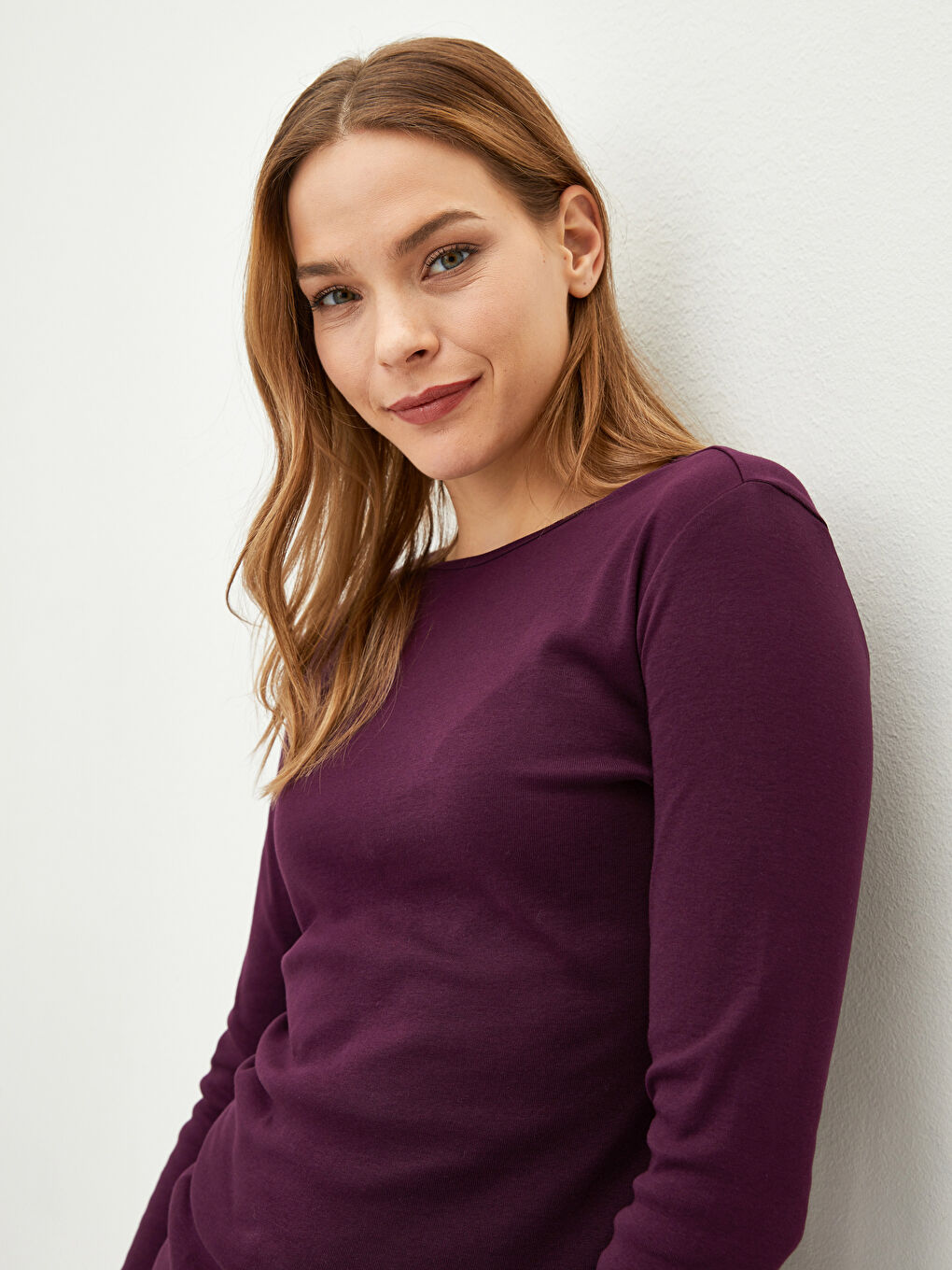 Женское боди с круглым вырезом