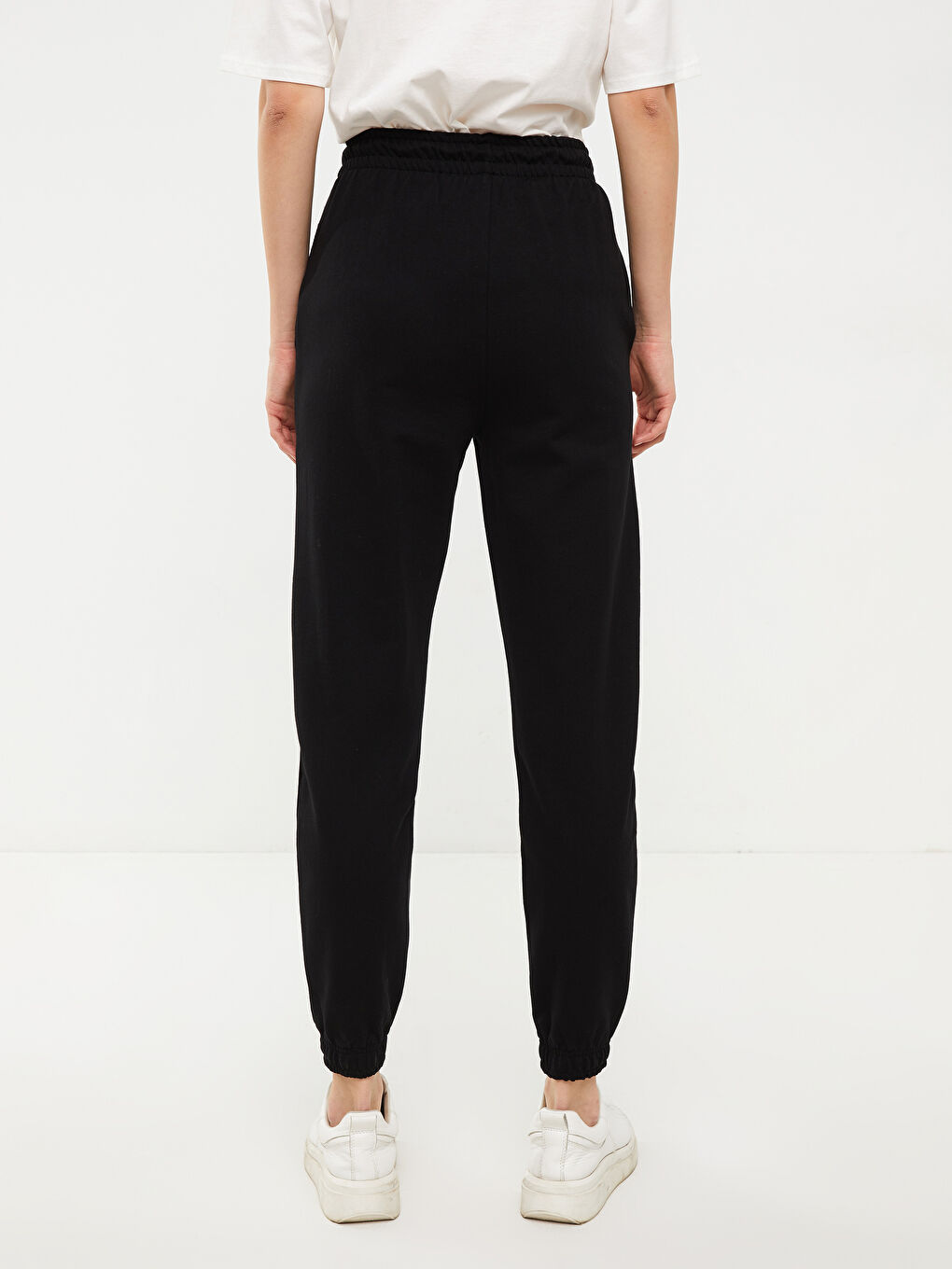LCWAIKIKI Basic Beli Lastikli Düz Cep Detaylı Kadın Jogger Eşofman Altı -S29675Z8-CVL