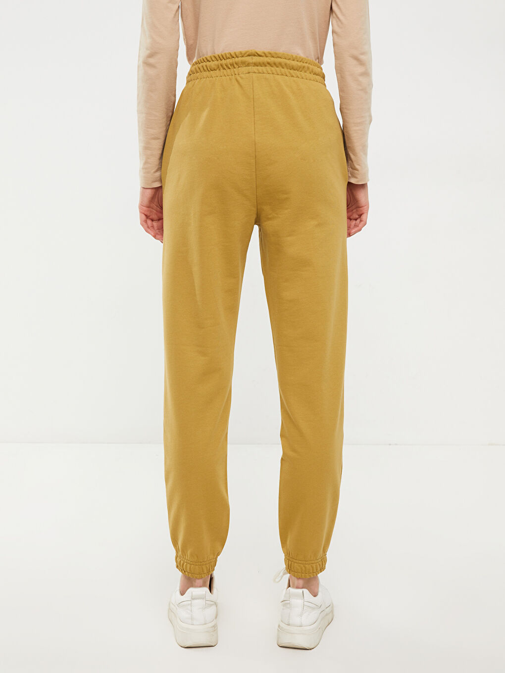 Haki Beli Lastikli Düz Cep Detaylı Kadın Jogger Eşofman Altı-4