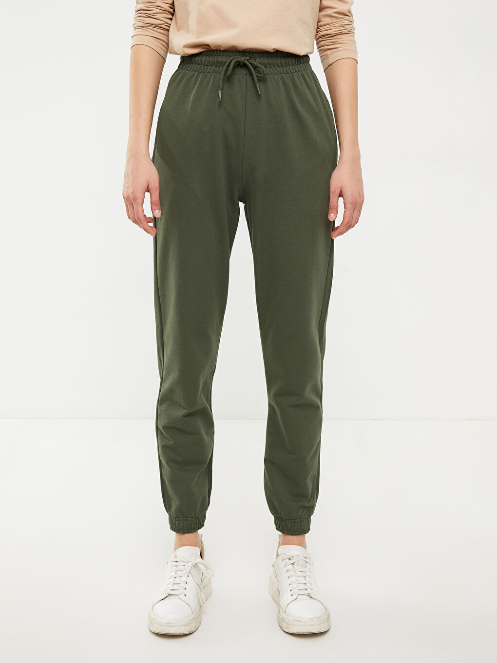 Ženske Jogger Pantalone sa Elastičnim Strukem, Regularnog Kroja i Detaljima Džepova-2