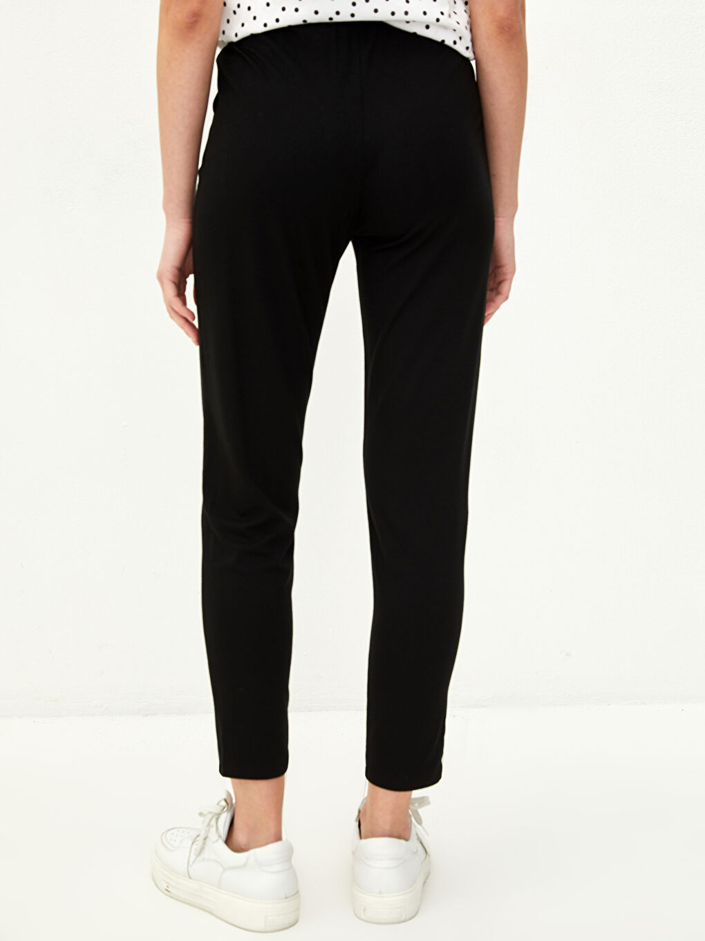 Siyah Beli Lastikli Kadın Eşofman Altı-4