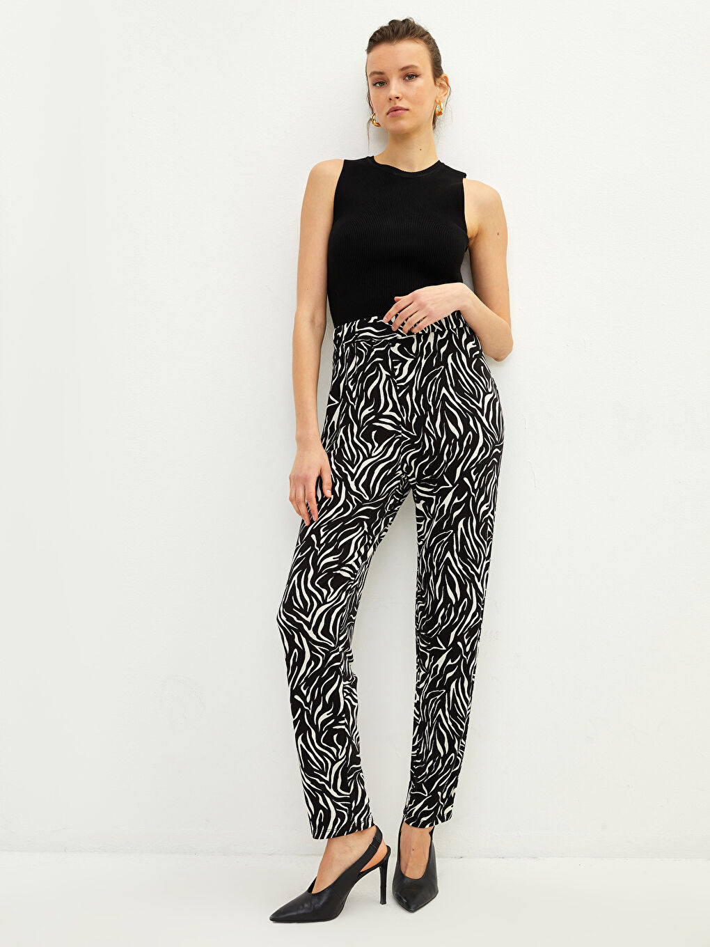 Elastic Waist Standard Fit Patterned Women's Trousers