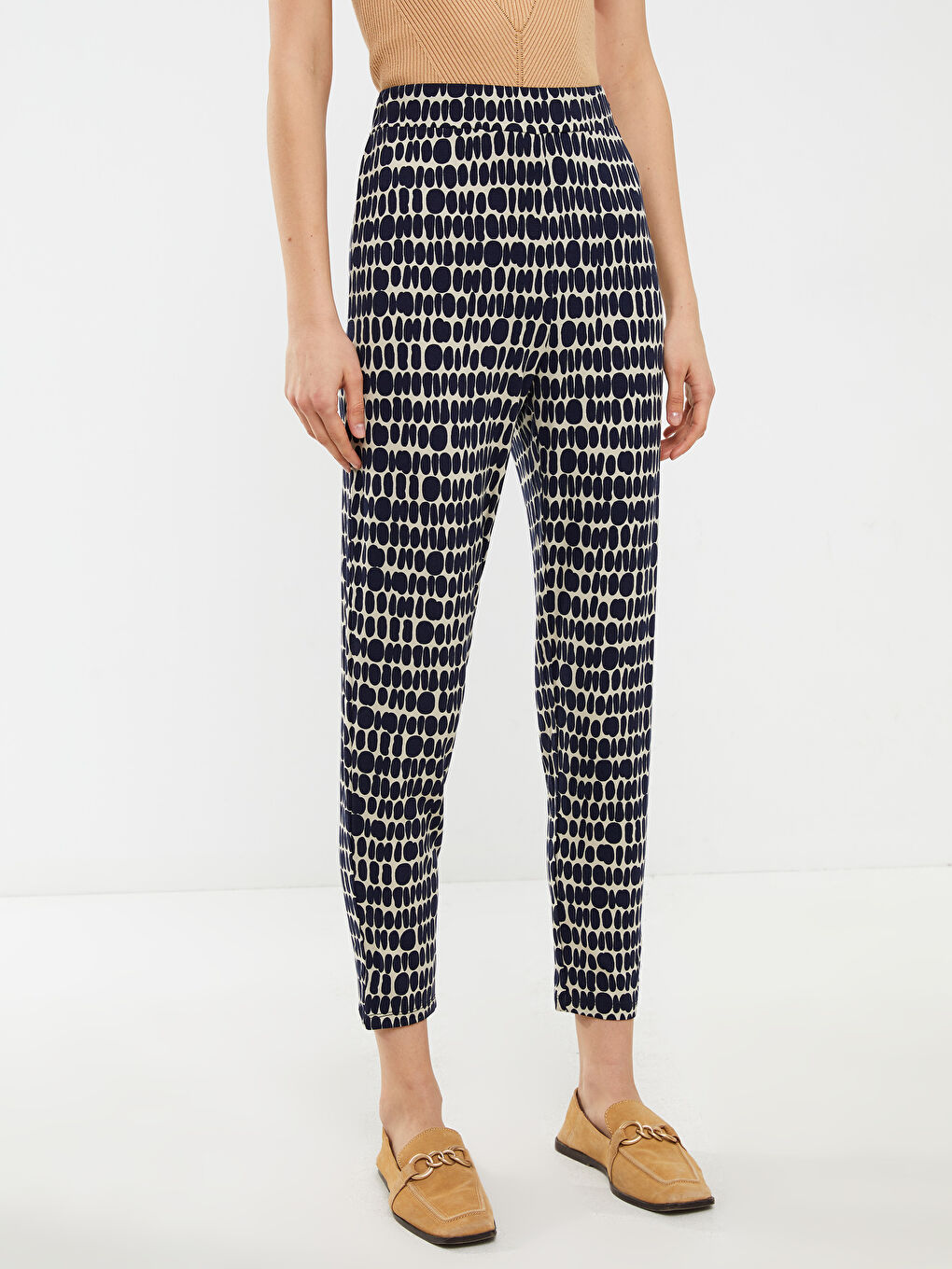 Elastic Waist Standard Fit Patterned Women's Trousers-3