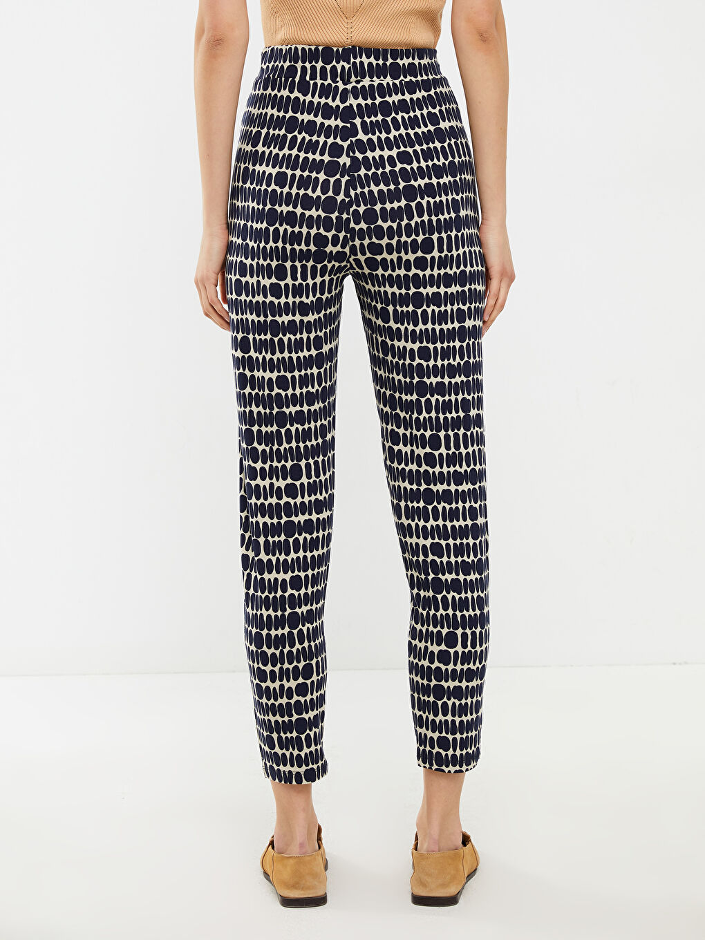 Elastic Waist Standard Fit Patterned Women's Trousers-4