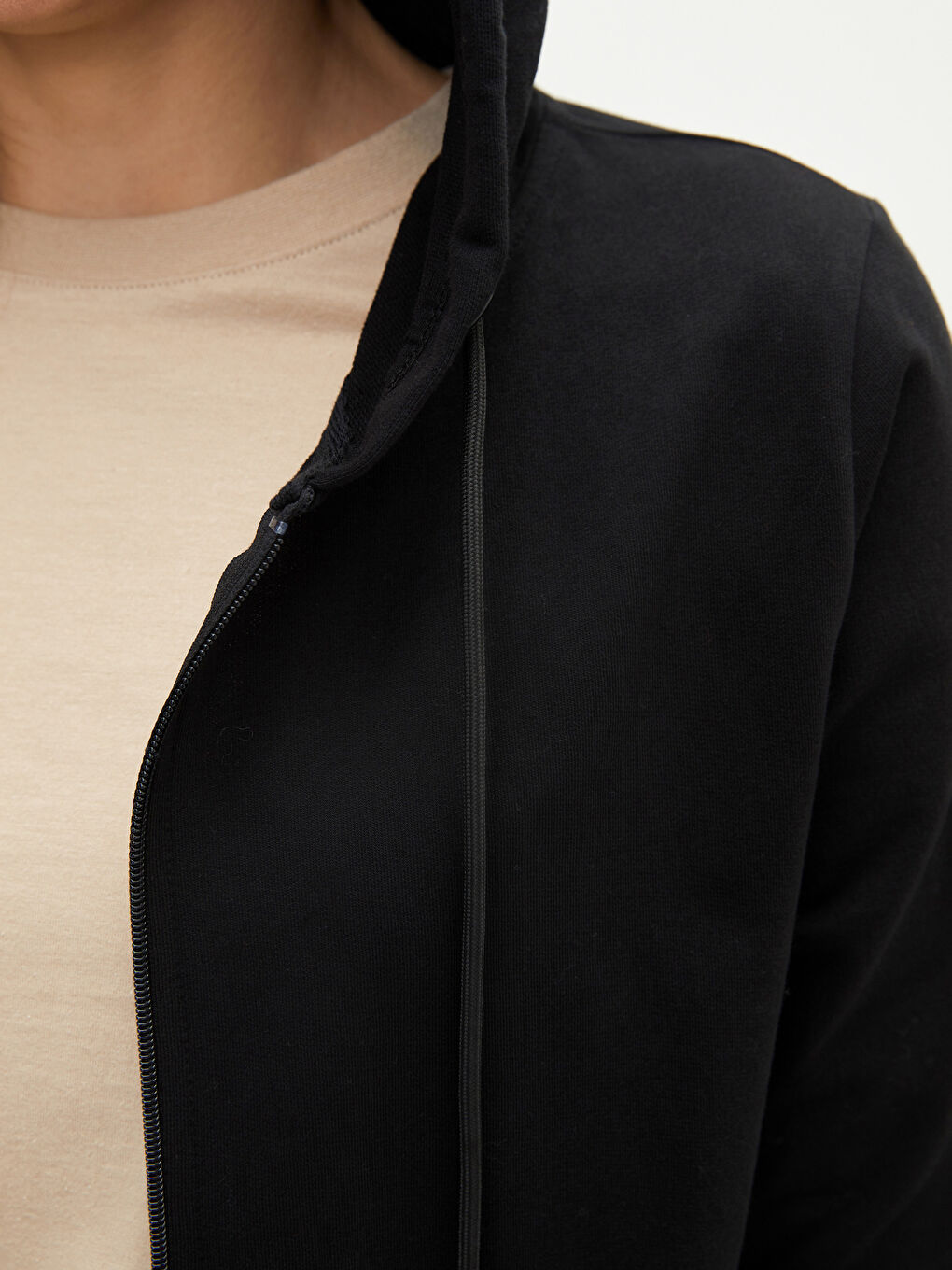 Siyah Kapüşonlu Düz Uzun Kollu Kadın Hırka-3