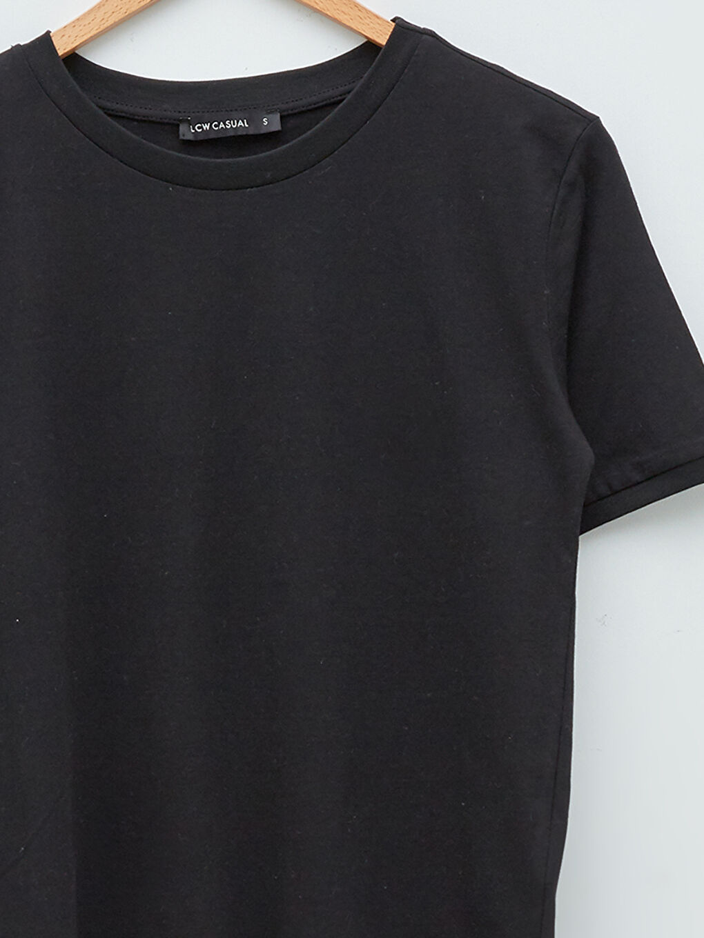 Siyah Bisiklet Yaka Düz Kısa Kollu Pamuklu Kadın Tişört-7