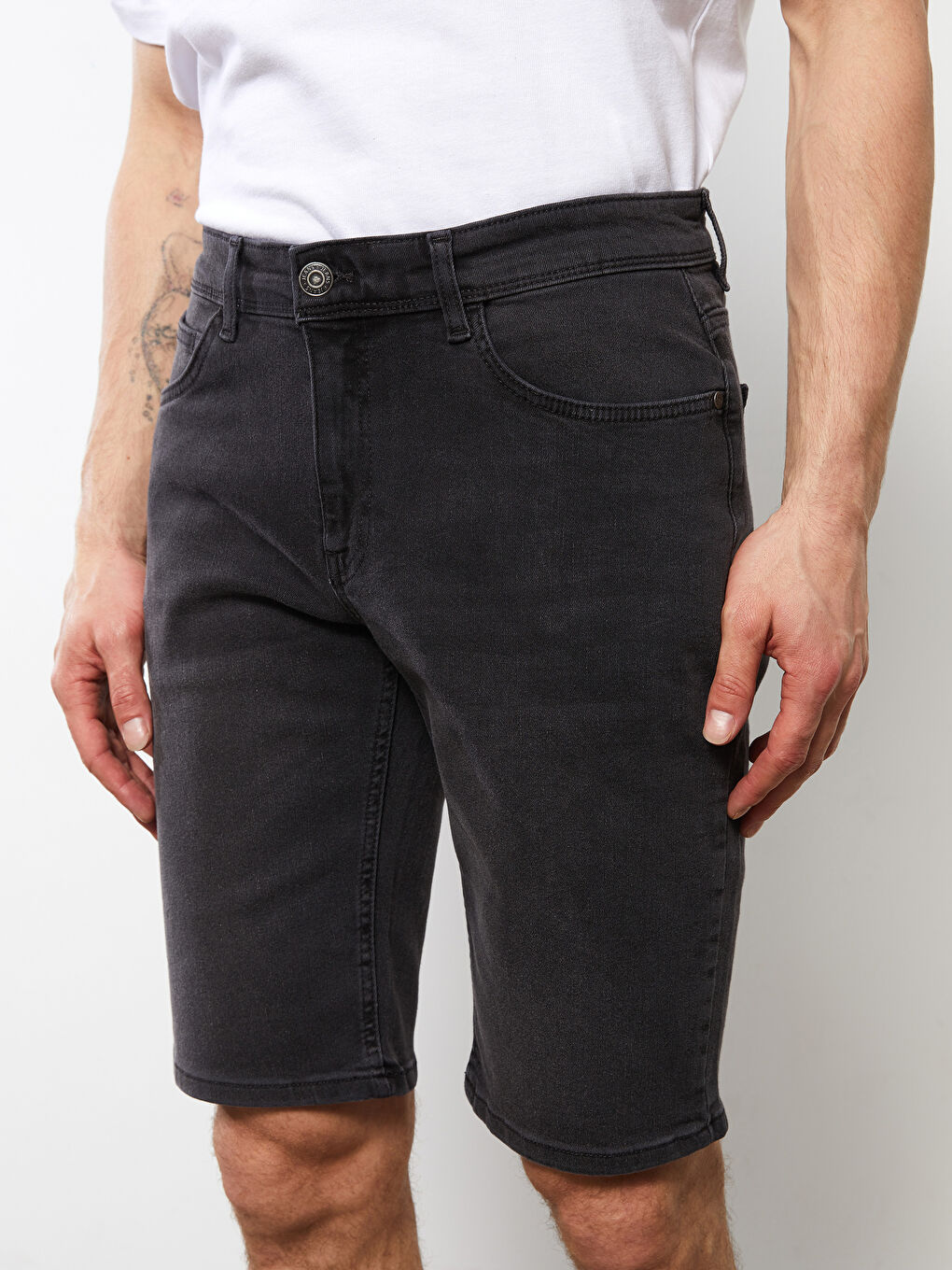 LC Waikiki Standard Fit Men's Denim Shorts -S29716Z8-GRD