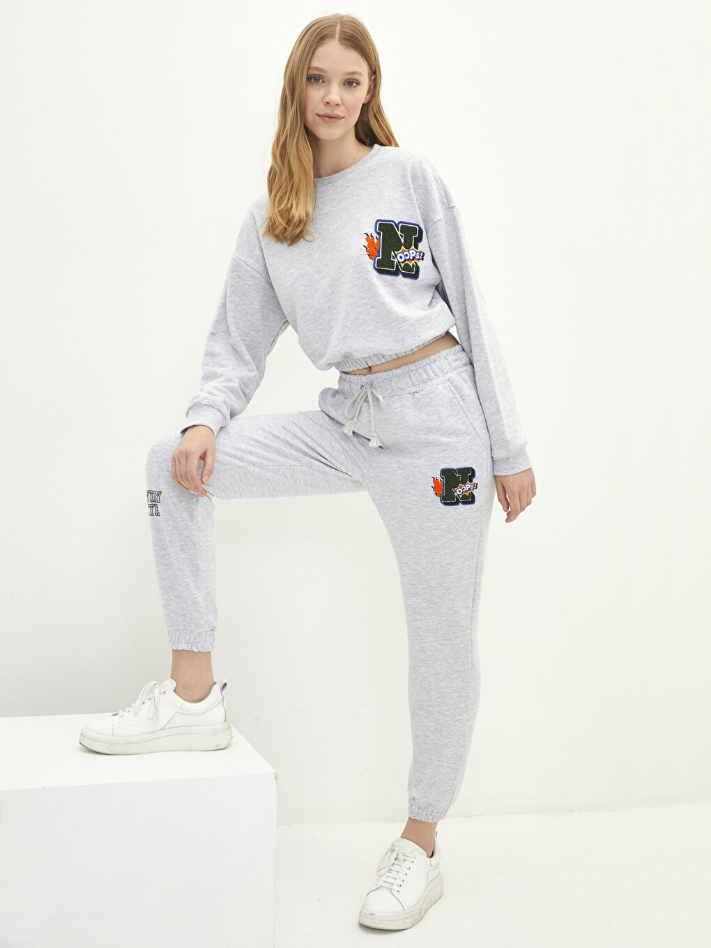 Elastic Waist Printed Pocket Detailed Women's Jogger Sweatpants
