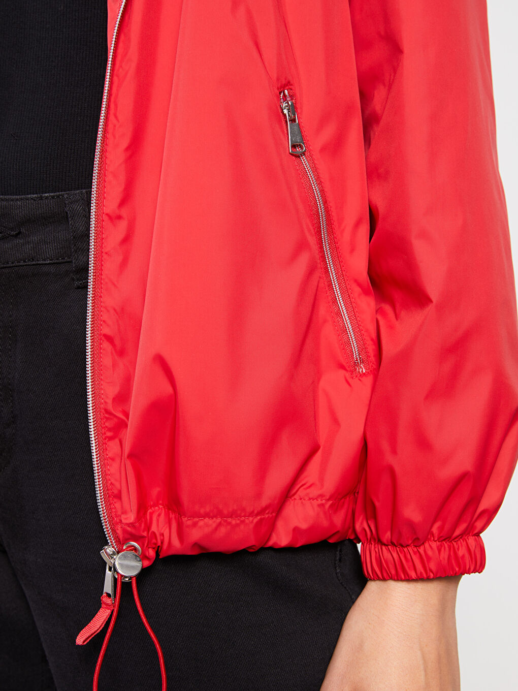 Kırmızı Kadın Kapüşonlu Düz Yağmurluk-3