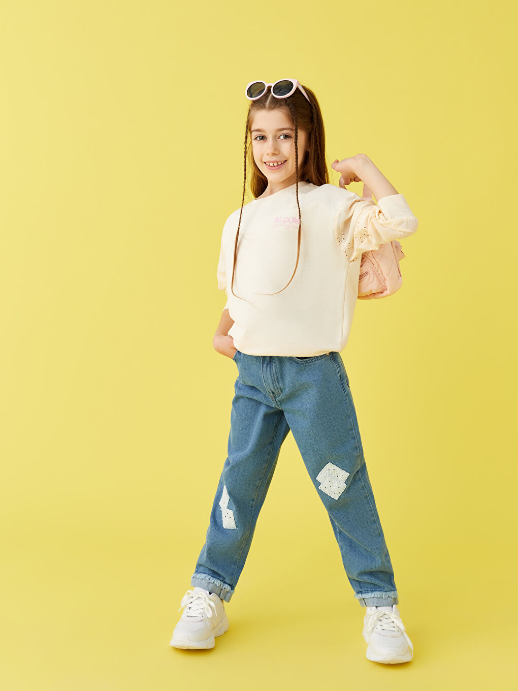 İndigo Yama Detaylı Kız Çocuk Mom Jean Pantolon-1