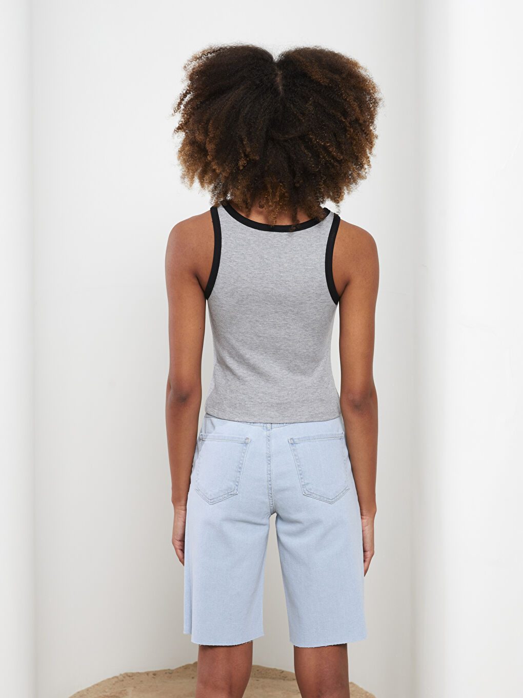 Gri Kadın Bisiklet Yaka Düz Crop-4