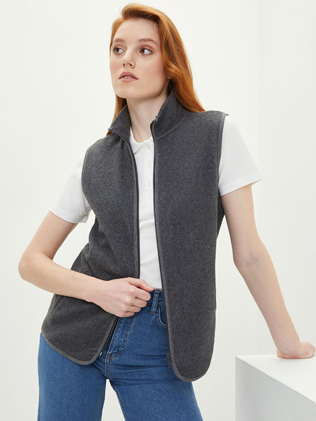 Antrasit Dik Yaka Düz Polar Kadın Yelek
