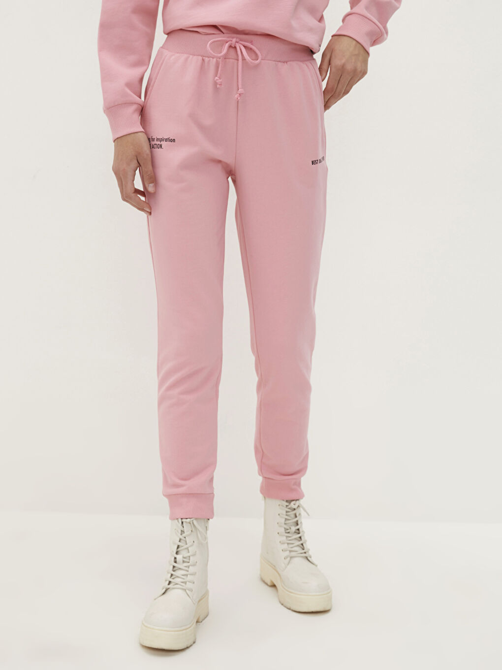 Pembe Beli Lastikli Yazı Baskılı Kadın Jogger Eşofman Altı-2