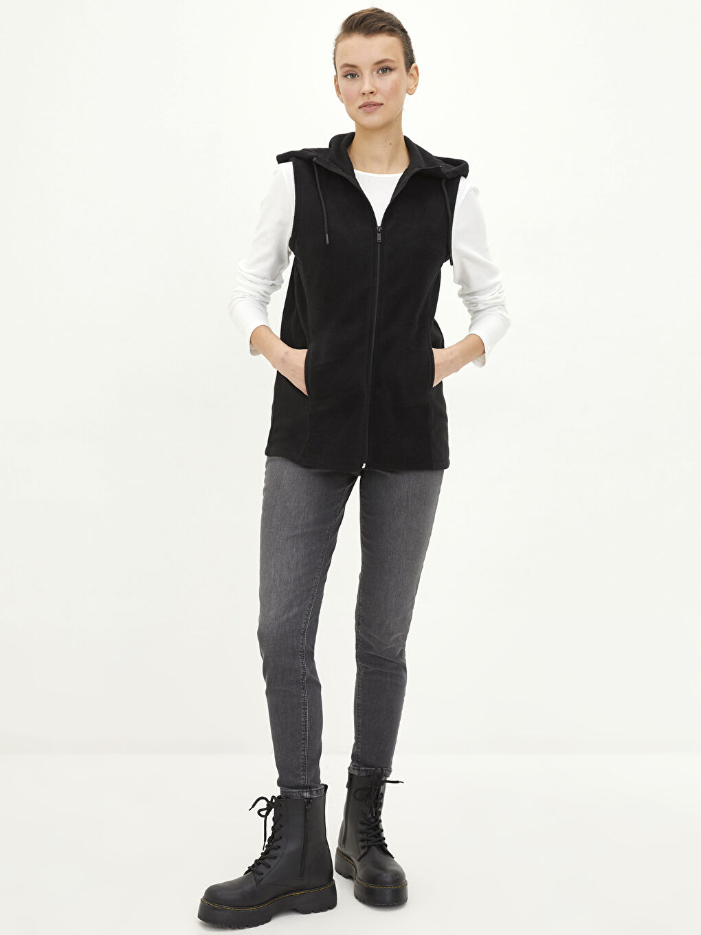 Женский жилет из полярного флиса с капюшоном-1