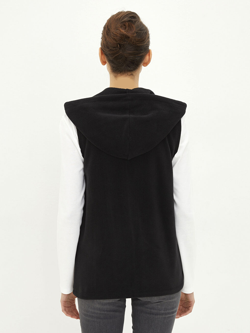 Женский жилет из полярного флиса с капюшоном-3