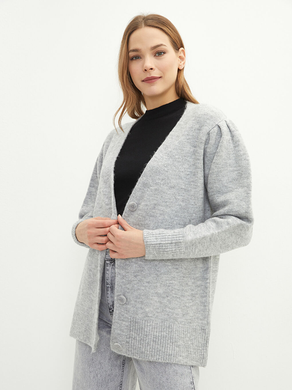 Gri V Yaka Kadın Triko Hırka-1