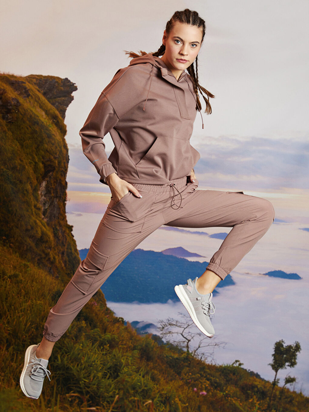 بنطلون رياضي خارجي للسيدات بخصر مطاطي وجيوب مستقيمة-1